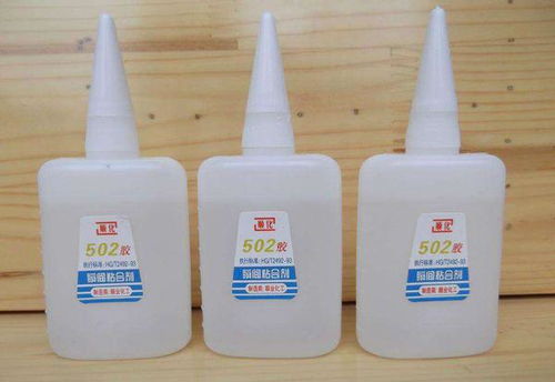 502胶水能否粘接金属？全面解析胶水特性与使用建议